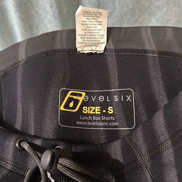 NWT Men's Level Six Lunch Box Neoprene Sz S Shorts - Picture 2 of 10